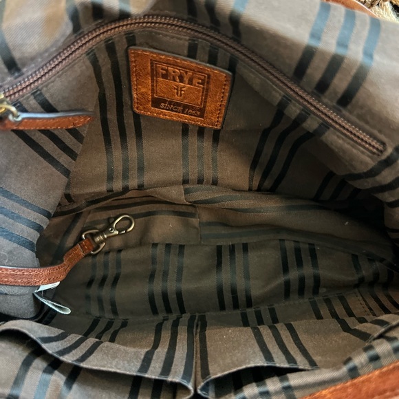 Frye Becca crossbody - Picture 10 of 11